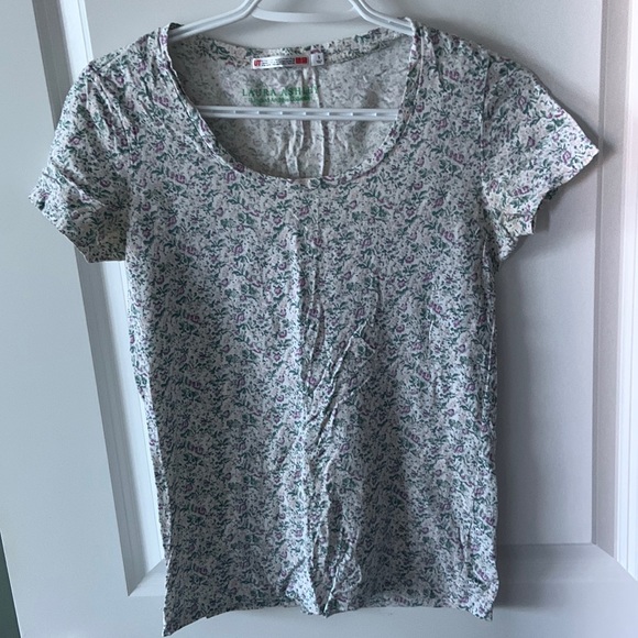 Uniqlo UT x Laura Ashley tee - Picture 1 of 2